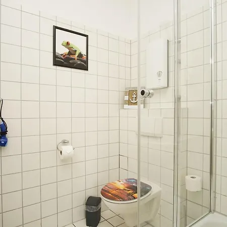 Im Zentrum Gelegenes 1-raum-apartment - Haus Rugier 01 Goehren (Ruegen)