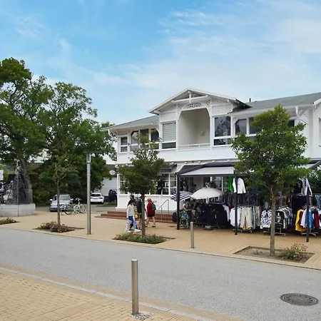 Im Zentrum Gelegenes 1-raum-apartment - Haus Rugier 01 * Goehren (Ruegen)