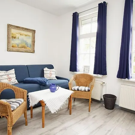 Im Zentrum Gelegenes 1-raum-apartment - Haus Rugier 01 *